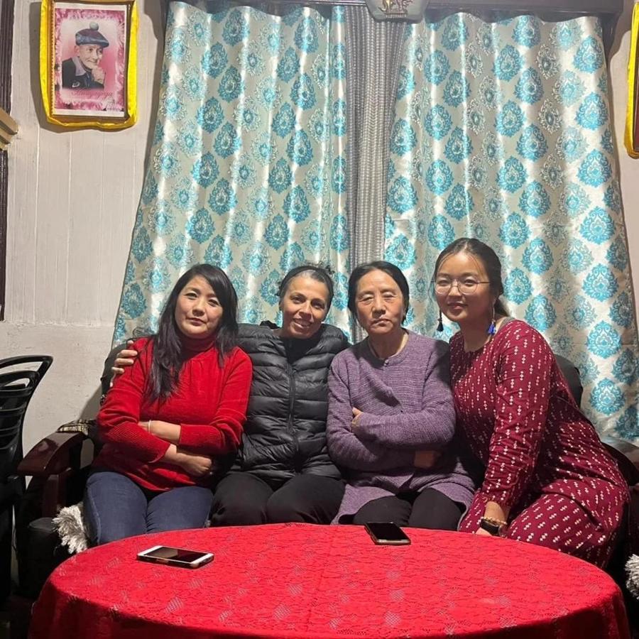 Dukeraj Homestay Дарджилинг Екстериор снимка